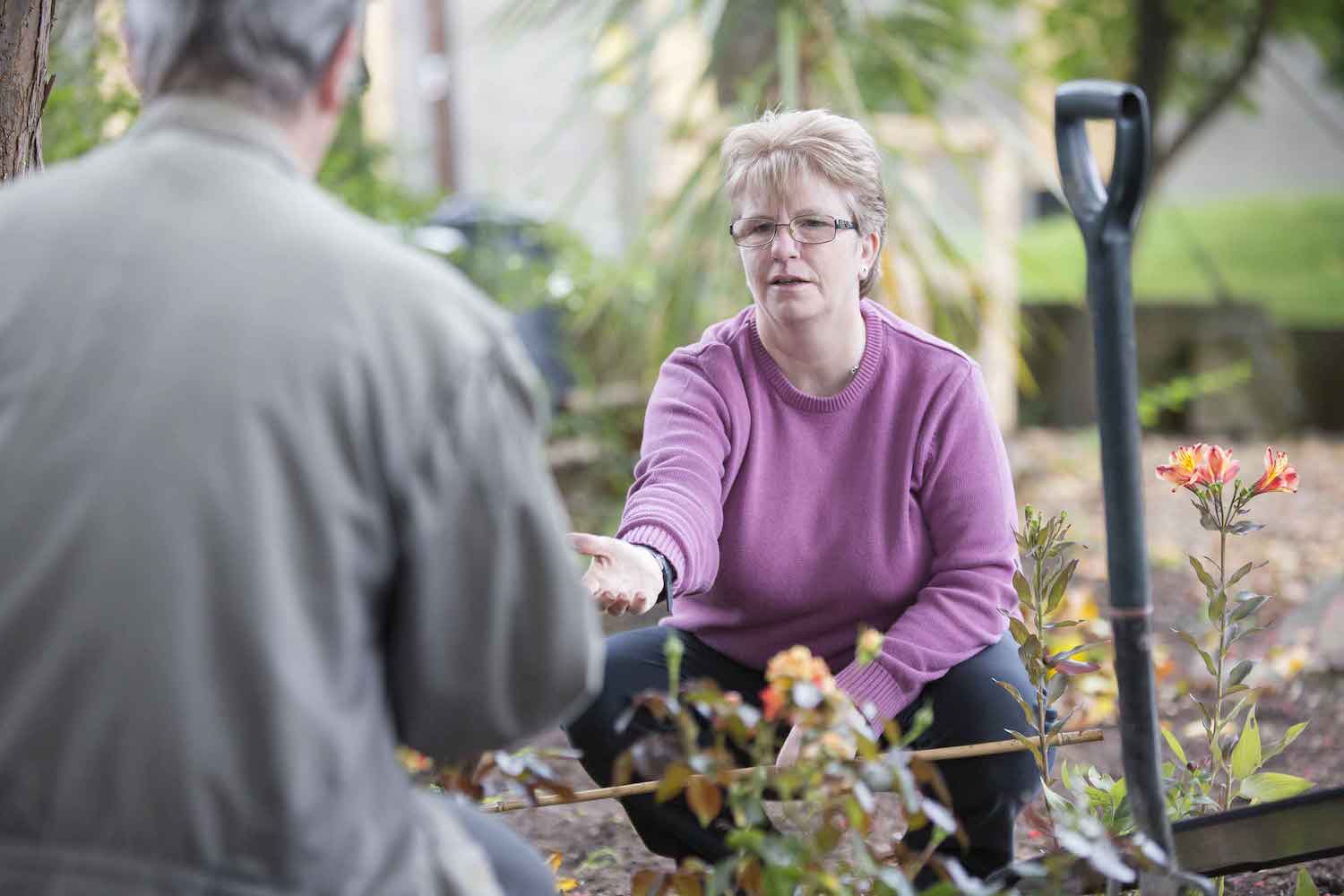 people gardening